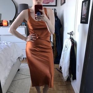 🌿 Orange Satin Midi Dress